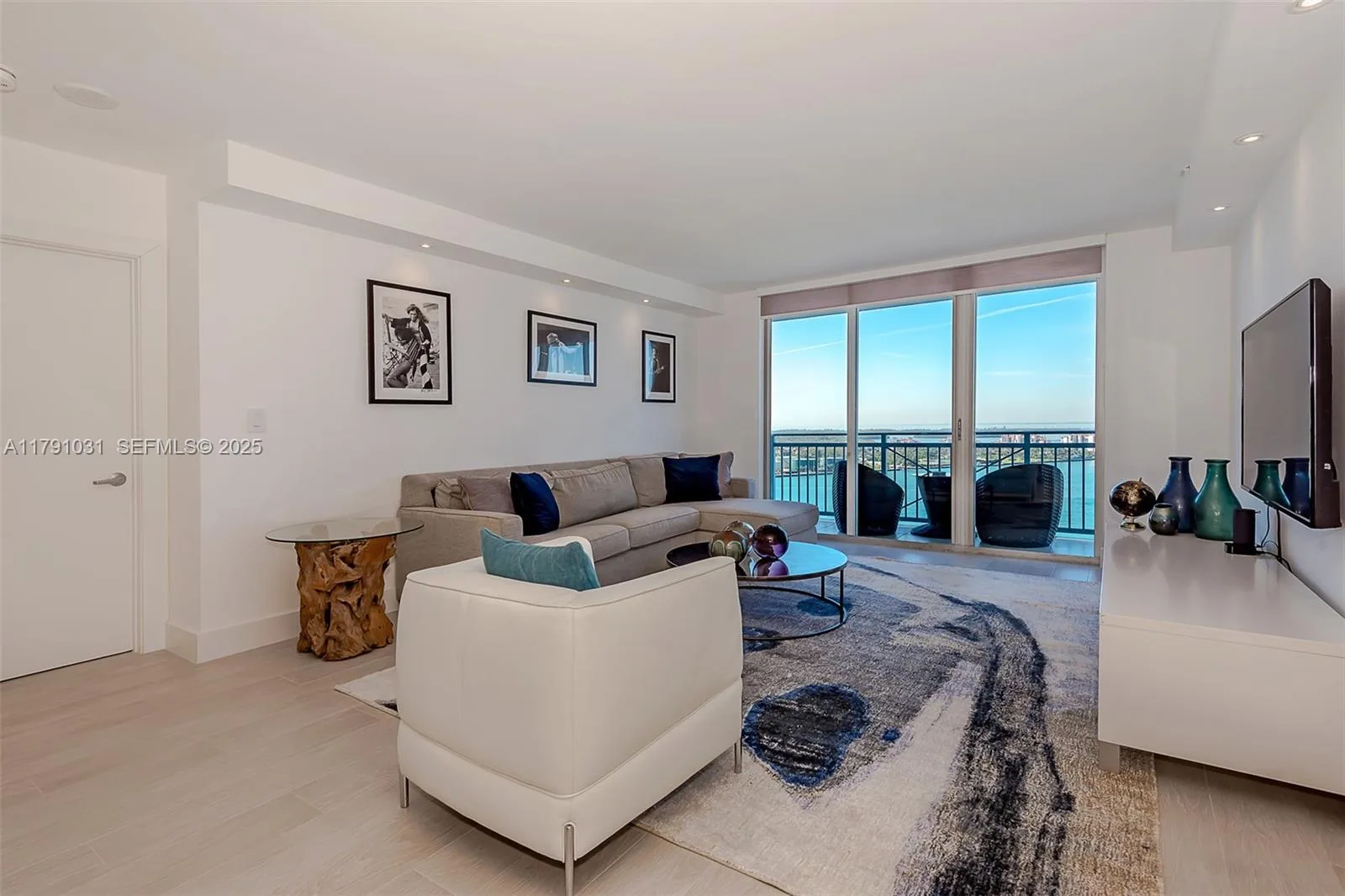 90 Alton Rd # 2410, Miami Beach, FL 33139 photo 2