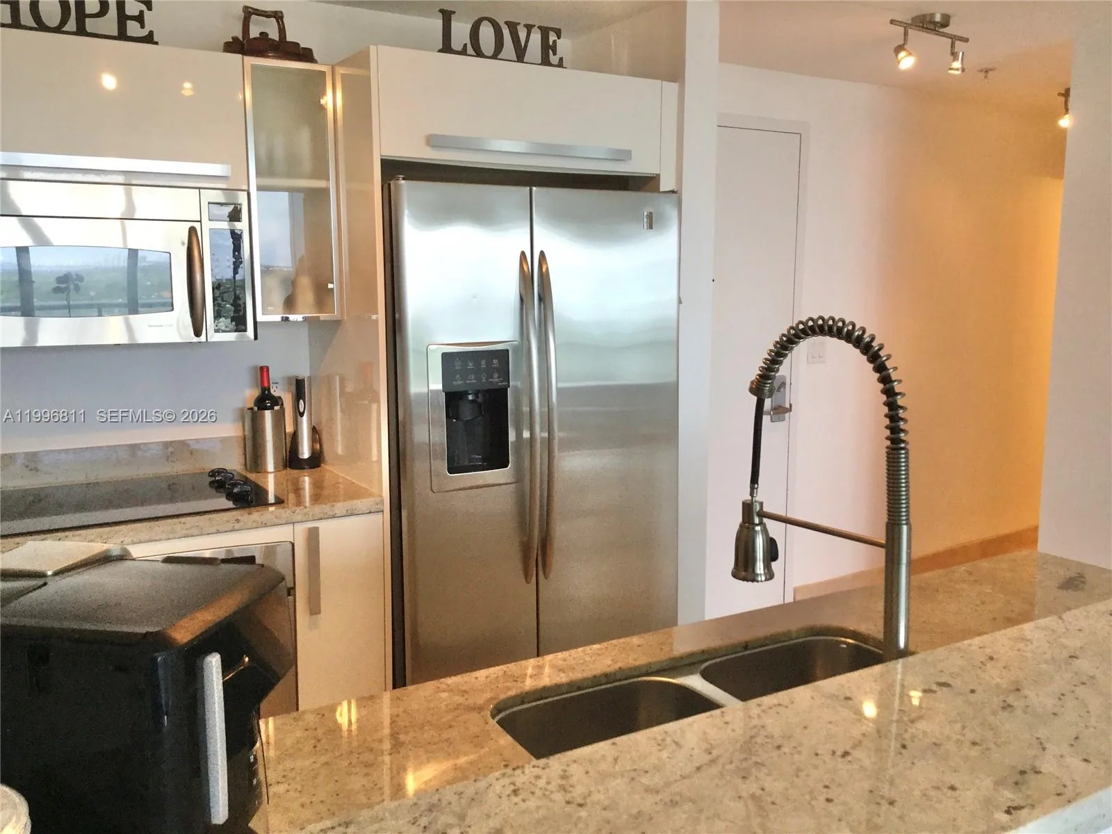 601 NE 36th St # 1208, Miami, FL 33137 photo 12
