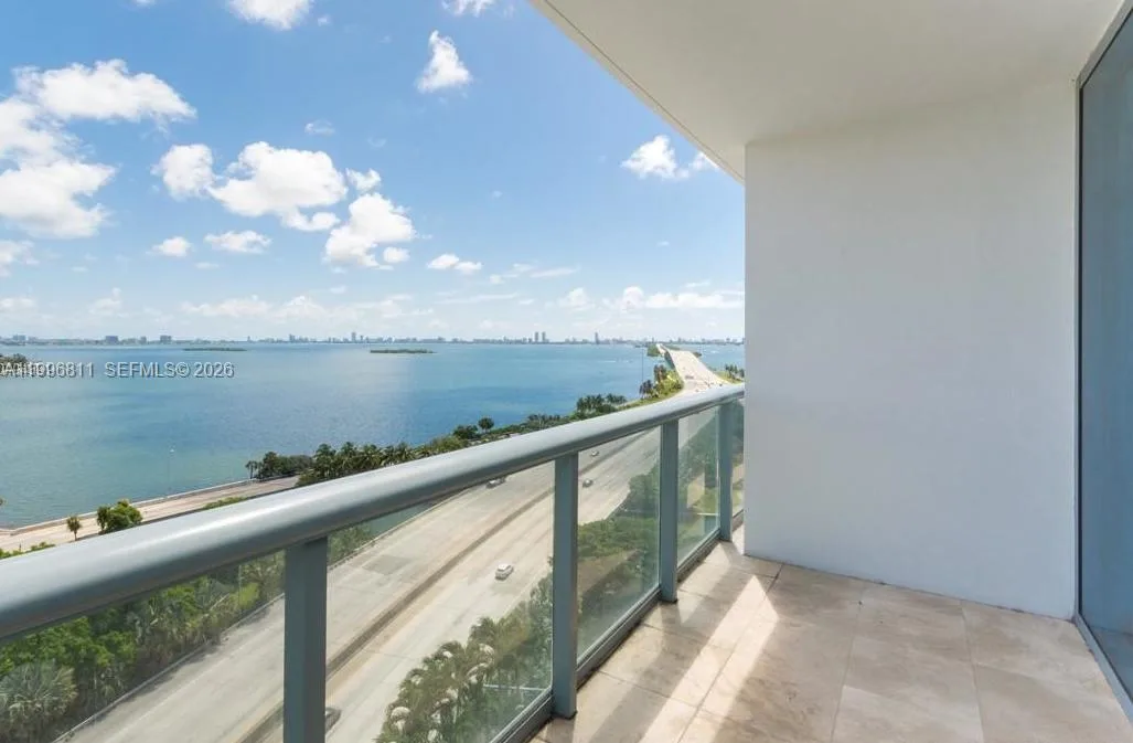 601 NE 36th St # 1208, Miami, FL 33137 photo 2