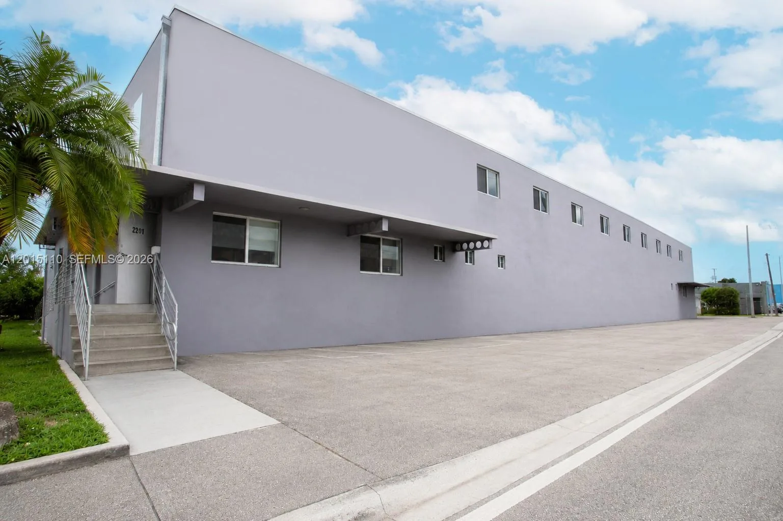 2290 W 8th Ave, Hialeah, FL 33010 photo 2