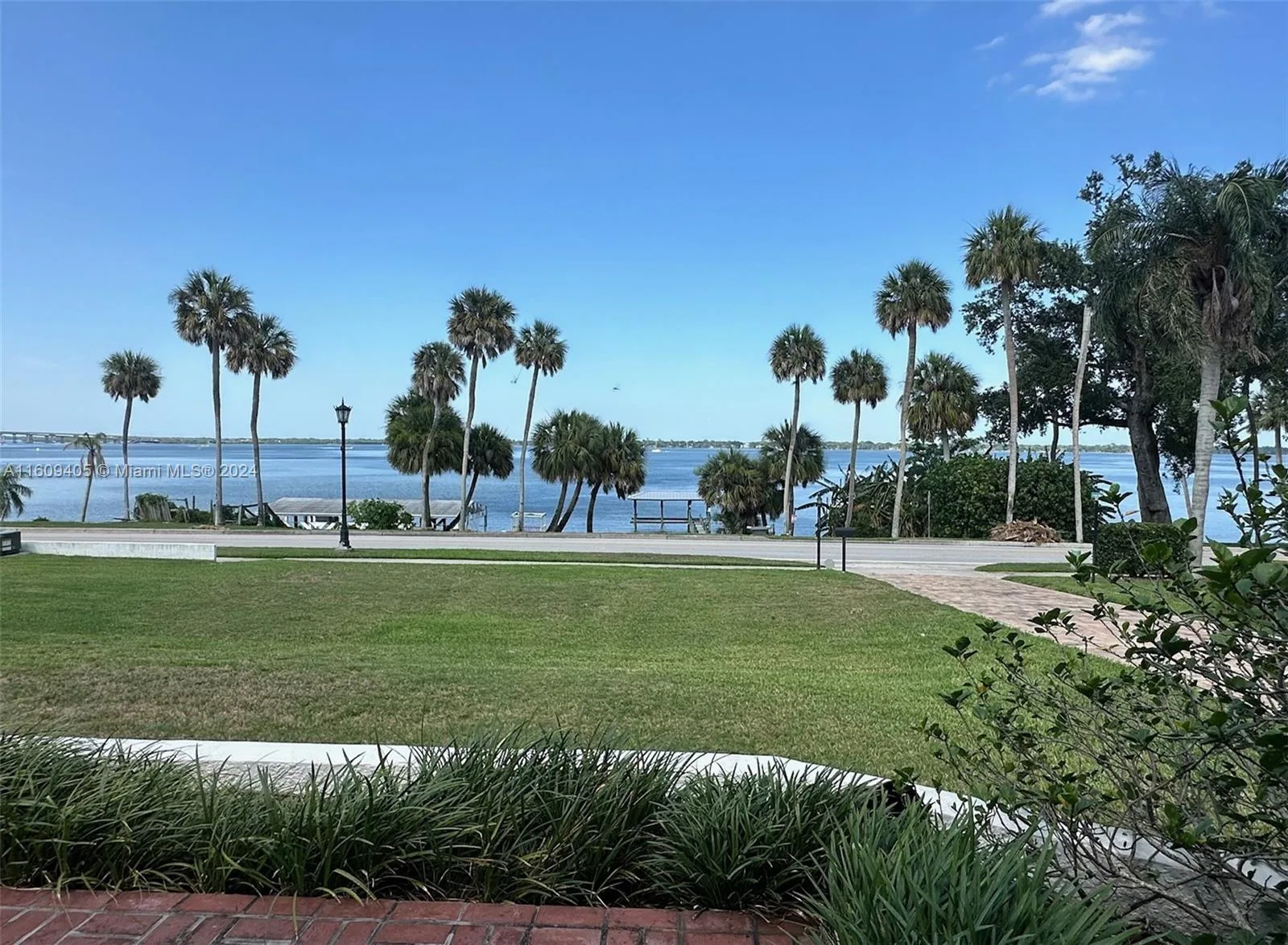 1613 N Indian River Drive, Cocoa, FL 32922 photo 12
