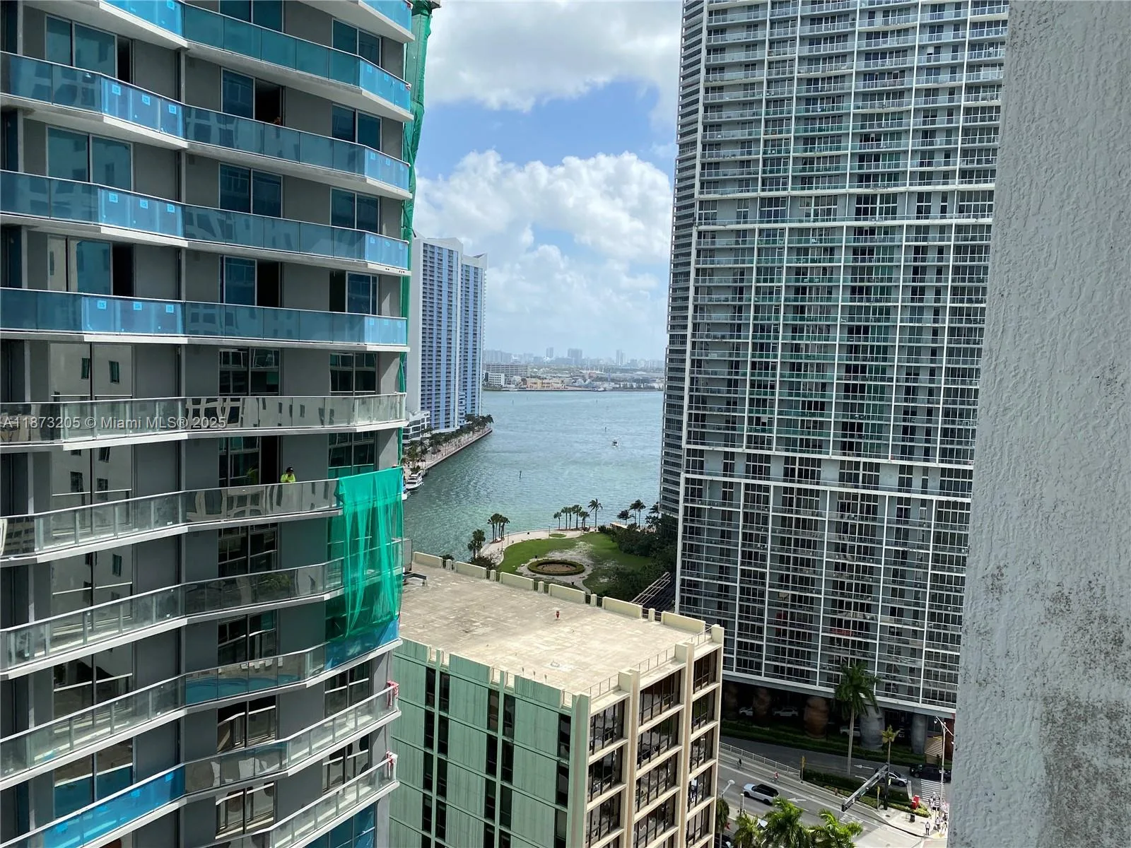 55 SE 6th St # 2107, Miami, FL 33131 photo 2