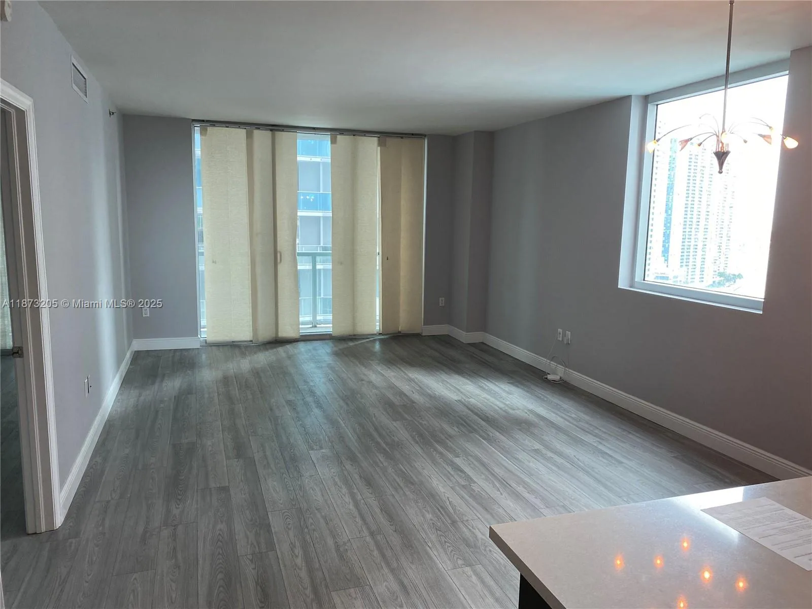 55 SE 6th St # 2107, Miami, FL 33131 photo 3