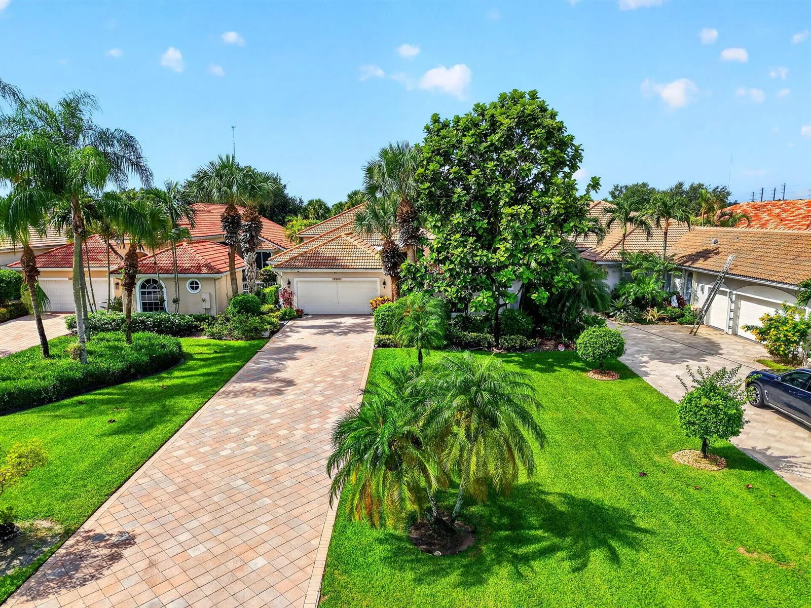 10694 Greenbriar Villa Drive, Lake Worth, FL 33449