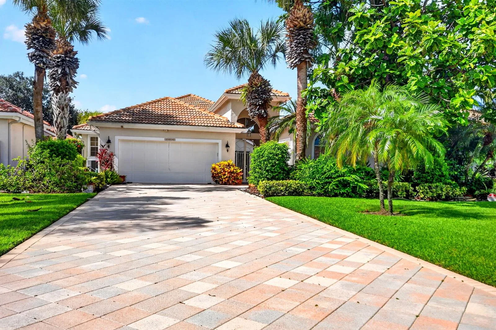 10694 Greenbriar Villa Drive, Lake Worth, FL 33449 photo 2