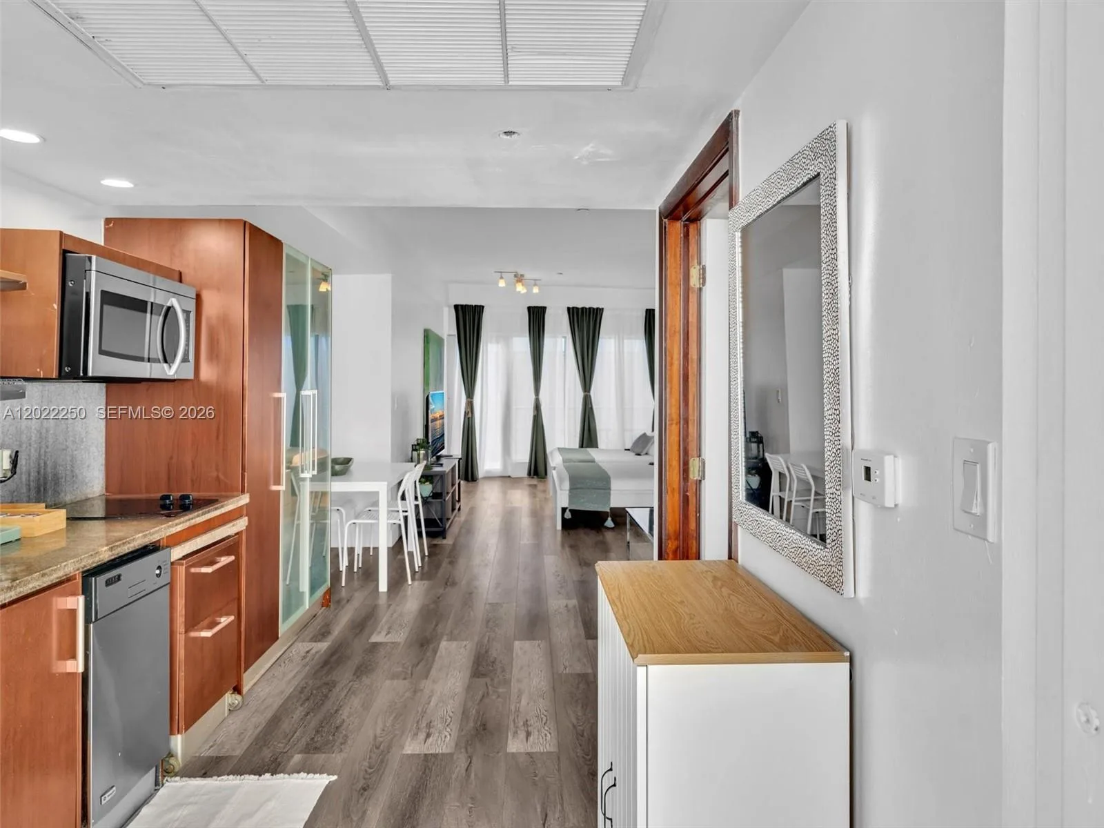 1052 Ocean Dr # C203, Miami Beach, FL 33139 photo 6