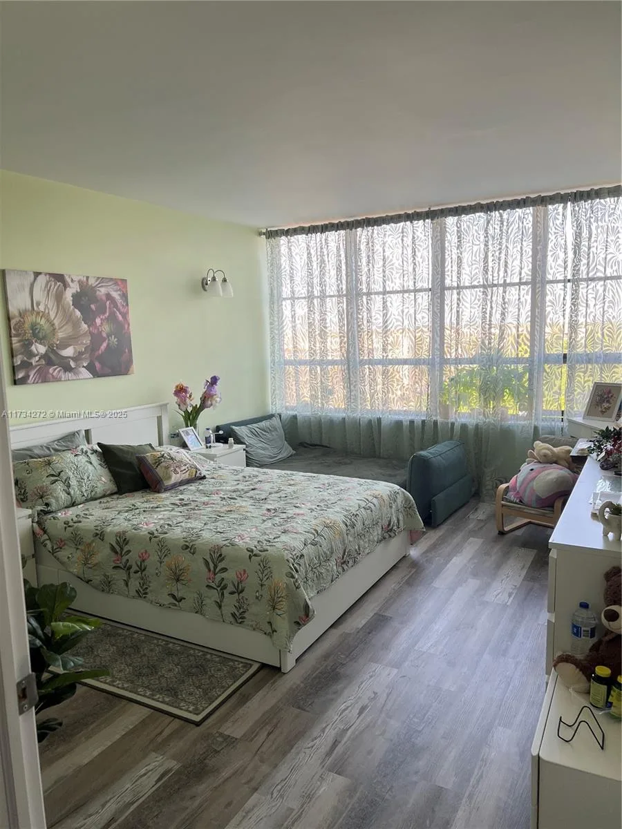 600 Three Islands Blvd # 504, Hallandale Beach, FL 33009 photo 9