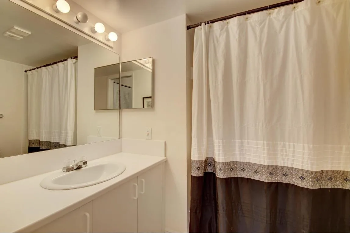 135 Yacht Club Way # 207, Hypoluxo, FL 33462 photo 10