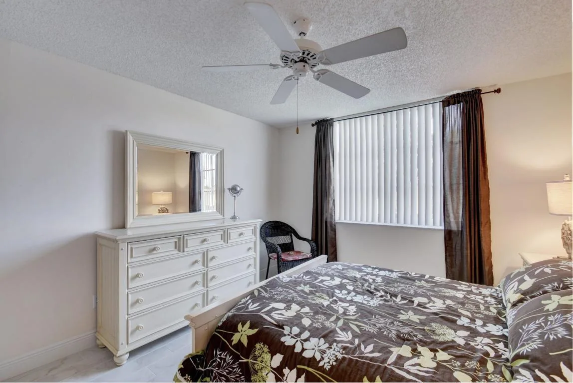 135 Yacht Club Way # 207, Hypoluxo, FL 33462 photo 7