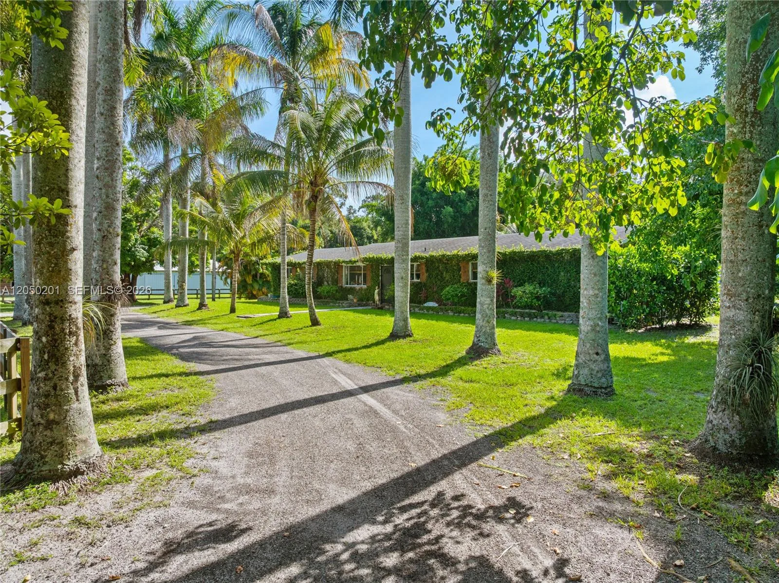 1068 D Rd, Loxahatchee, FL 33470 photo 10