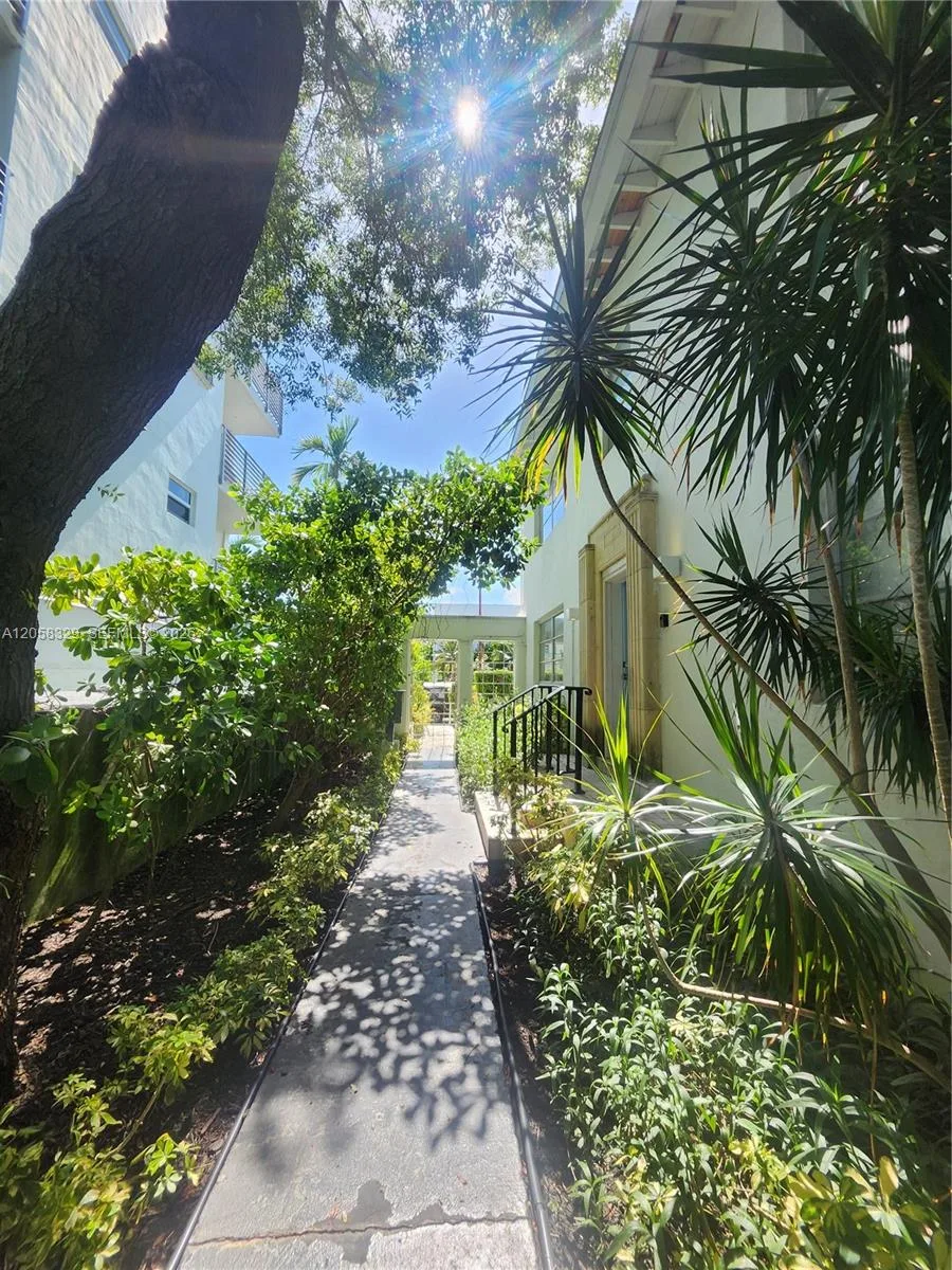 1557 Euclid Ave # 5, Miami Beach, FL 33139 photo 3