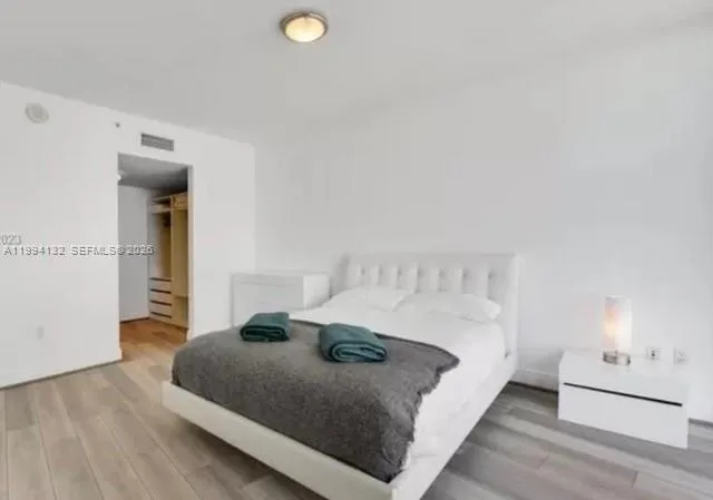 1750 N Bayshore Dr # 4003, Miami, FL 33132 photo 8