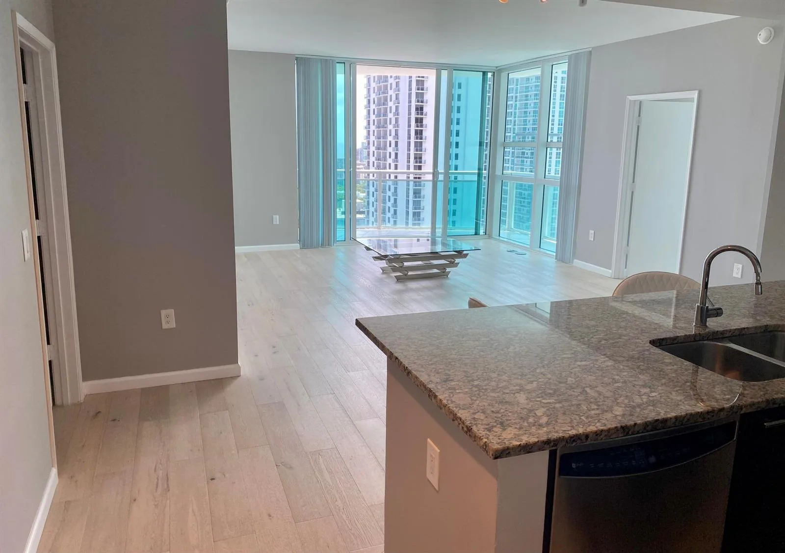 951 Brickell Avenue # 3611, Miami, FL 33131