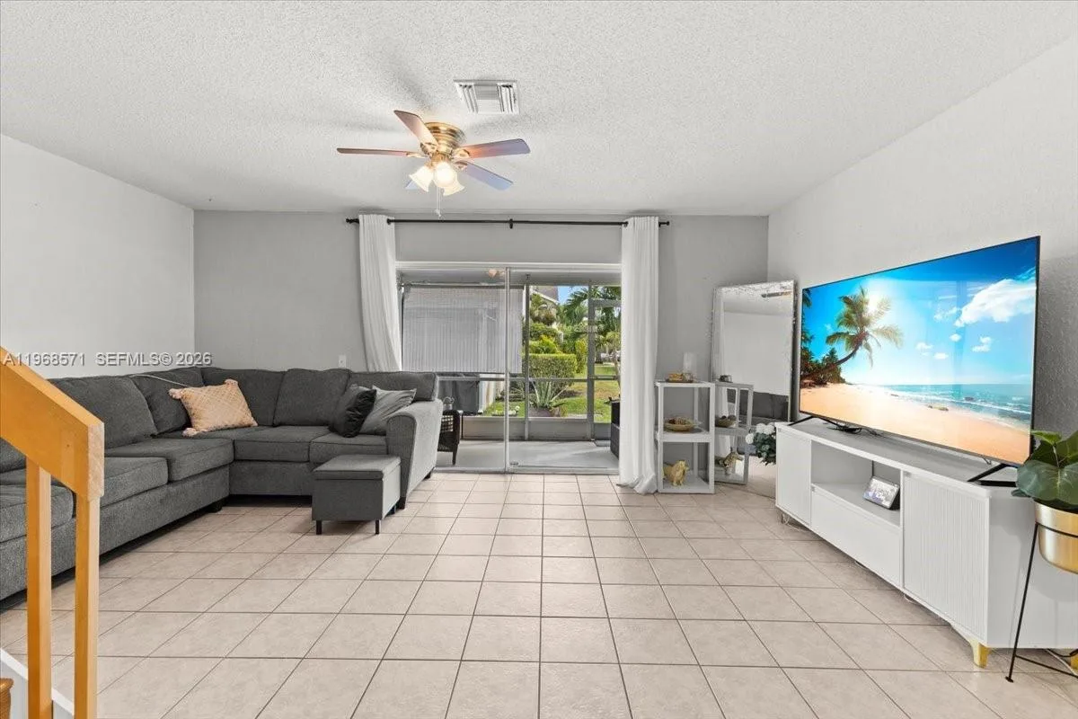 307 Waterside Dr, Hypoluxo, FL 33462 photo 9