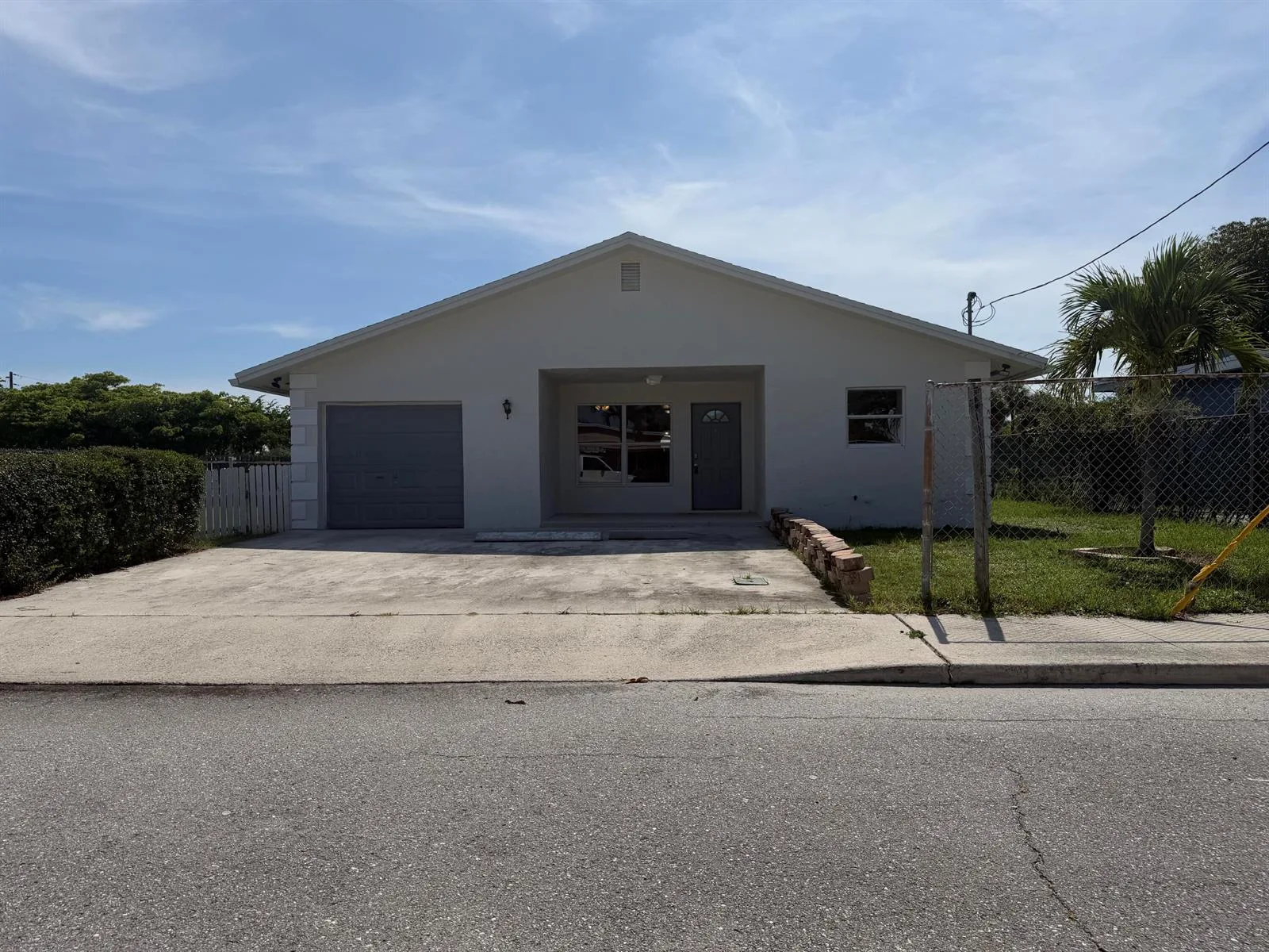 1418 K, FL 33460
