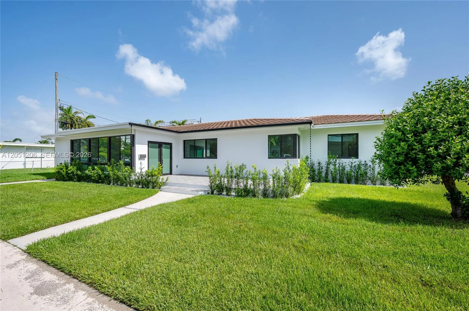 1621 S Treasure Dr, North Bay Village, FL 33141
