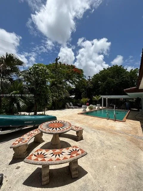 6440 Miller Dr, South Miami, FL 33155 photo 3