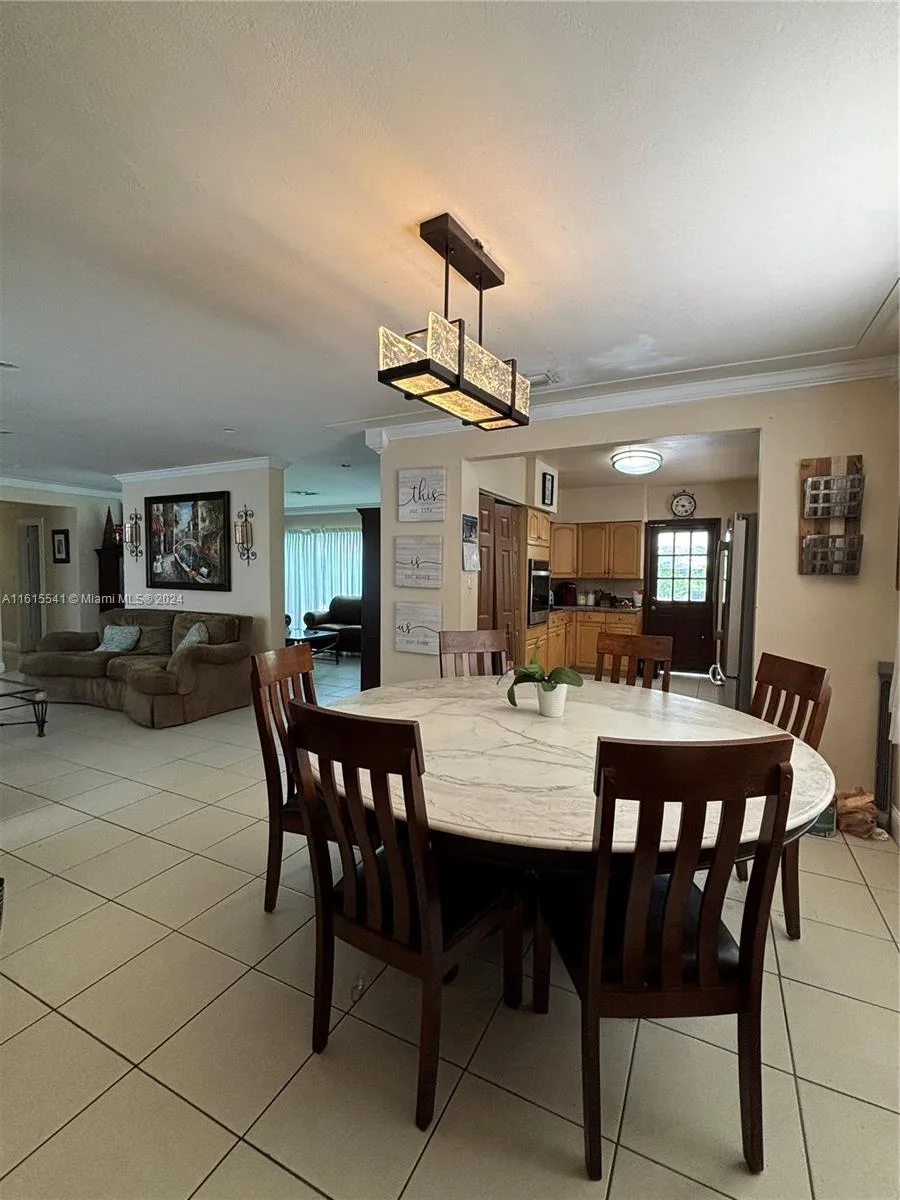 6440 Miller Dr, South Miami, FL 33155 photo 4