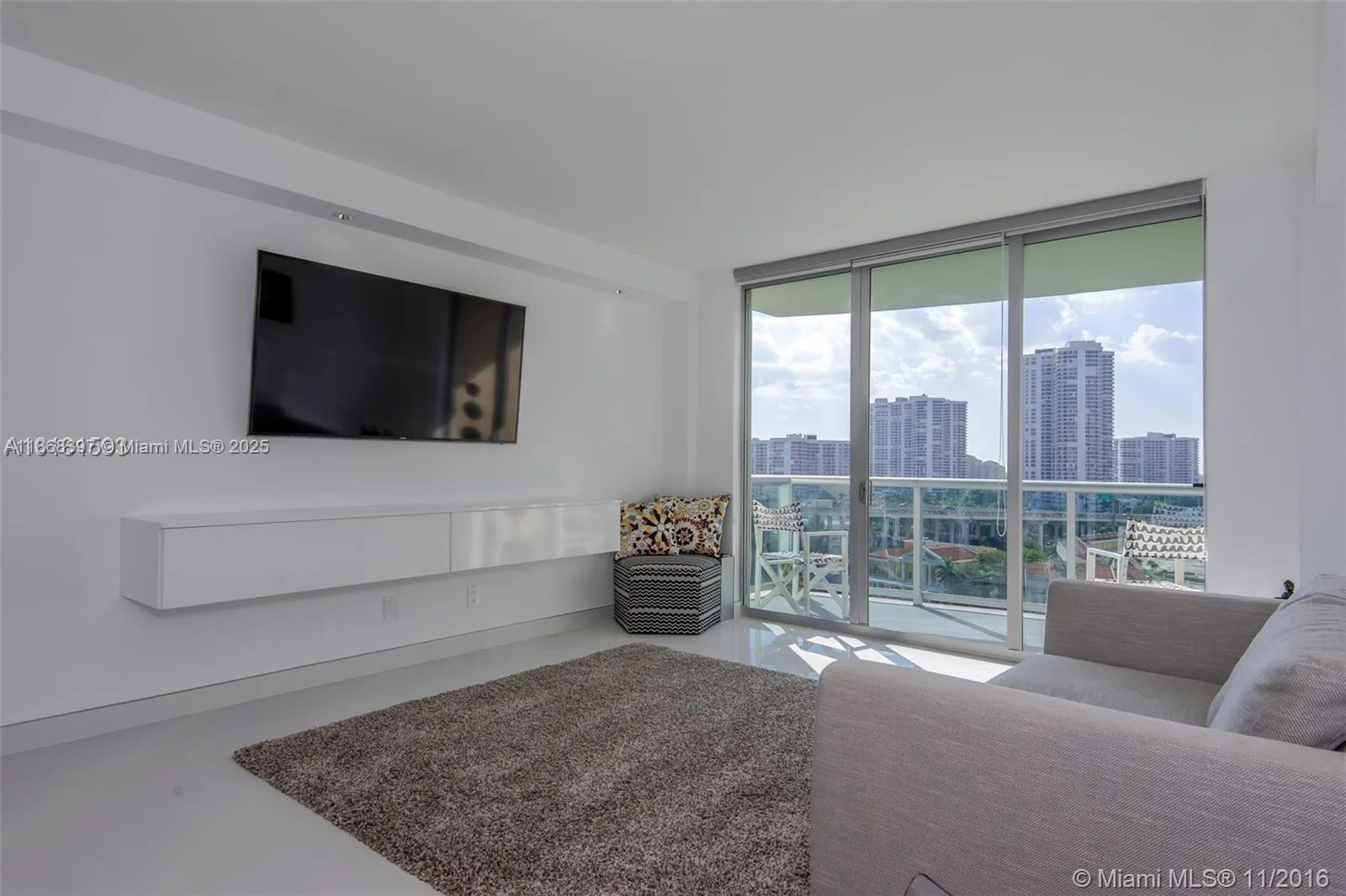 19390 Collins Ave # 1121, Sunny Isles Beach, FL 33160 photo 12
