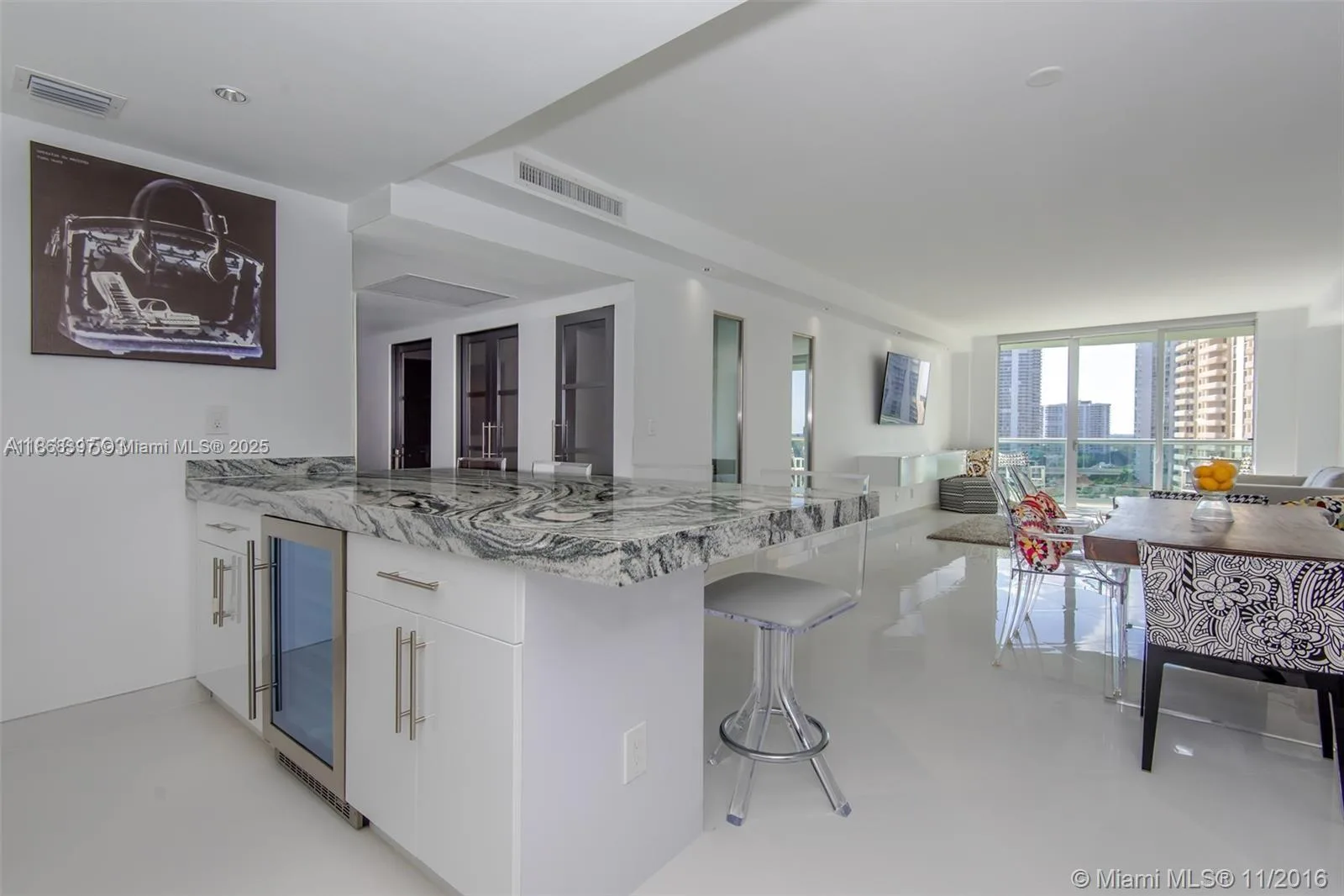 19390 Collins Ave # 1121, Sunny Isles Beach, FL 33160 photo 9