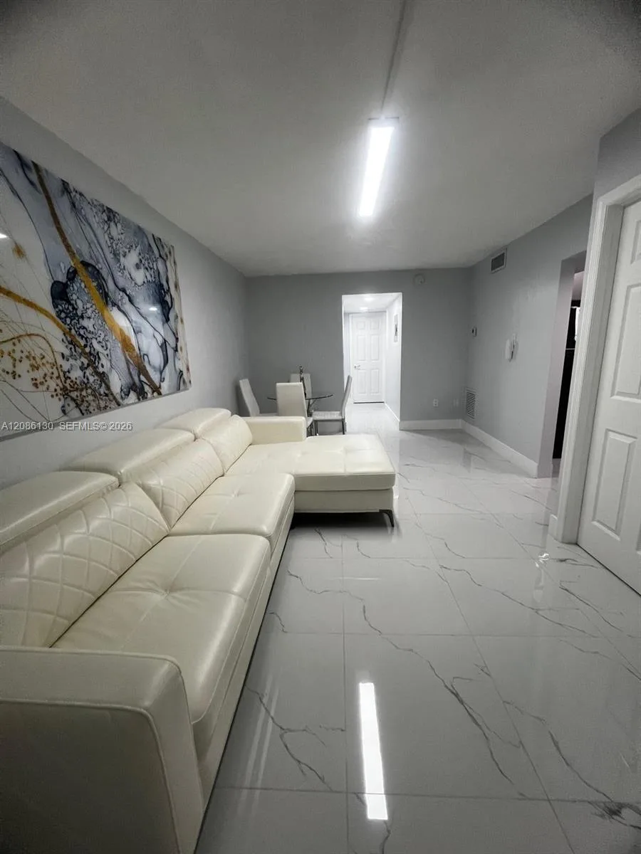 6620 W 2nd Ct # 103, Hialeah, FL 33012