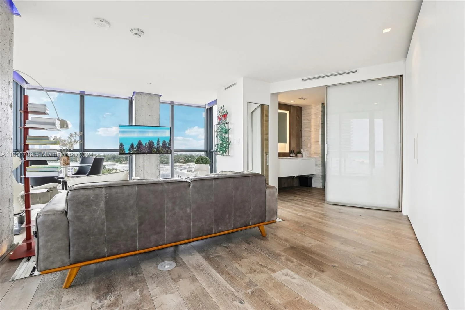 2201 Collins Ave # 1201, Miami Beach, FL 33139 photo 10