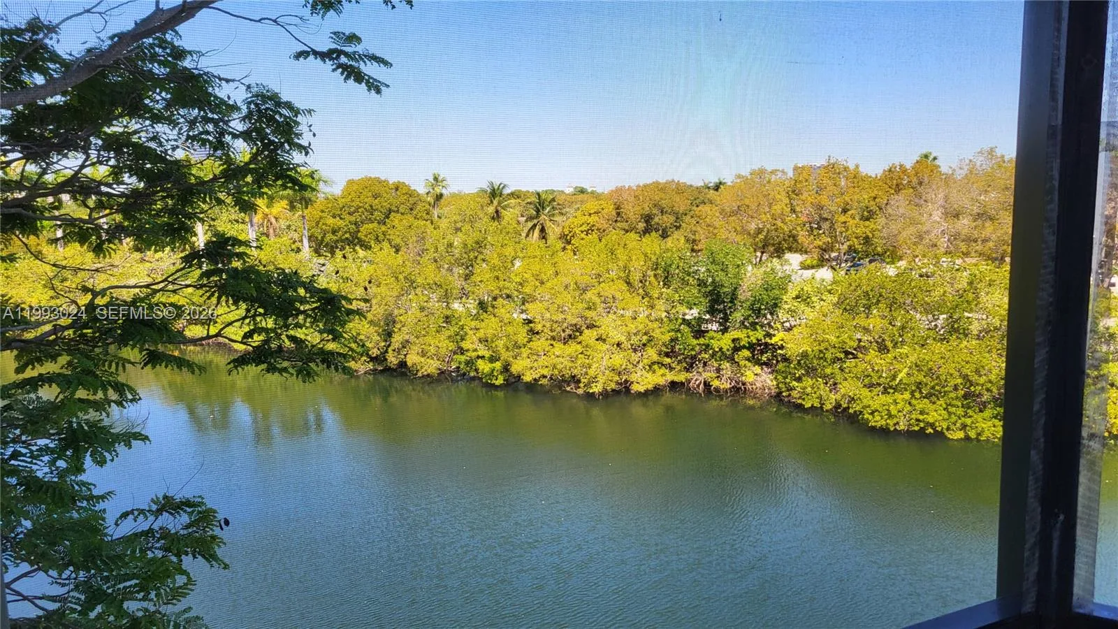 3401 N Country Club Dr # 402, Aventura, FL 33180 photo 4