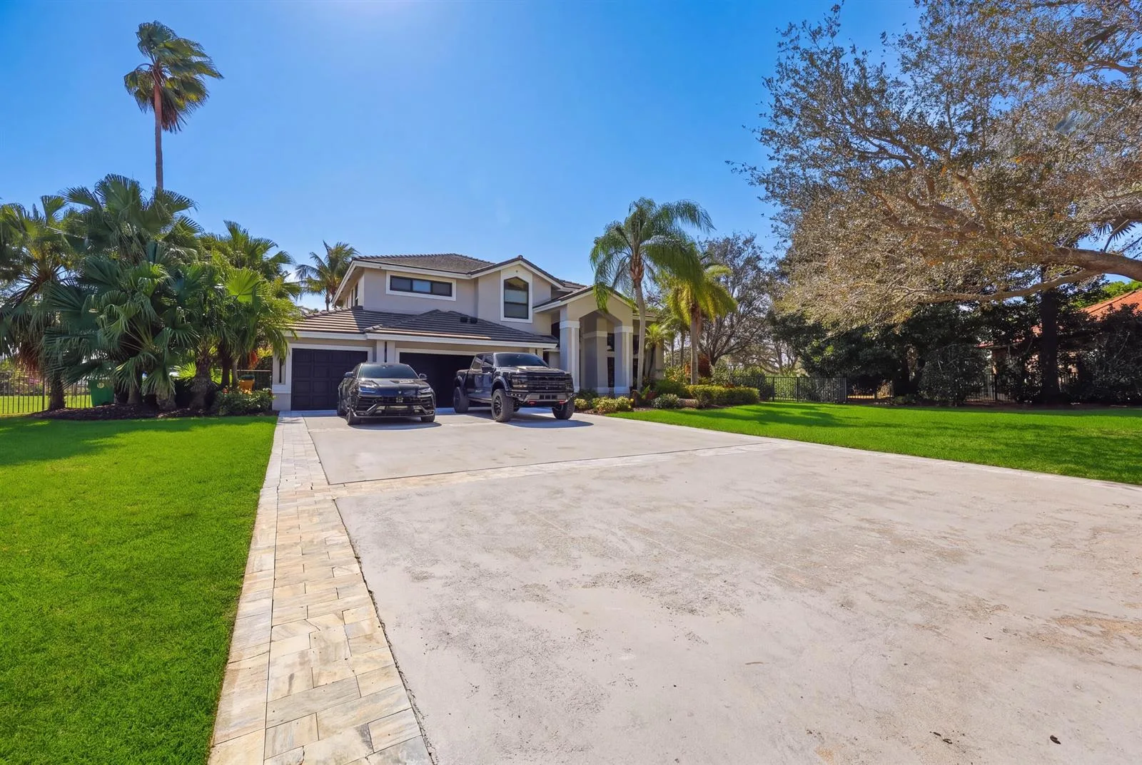 3541 Carlton Lane, Davie, FL 33330