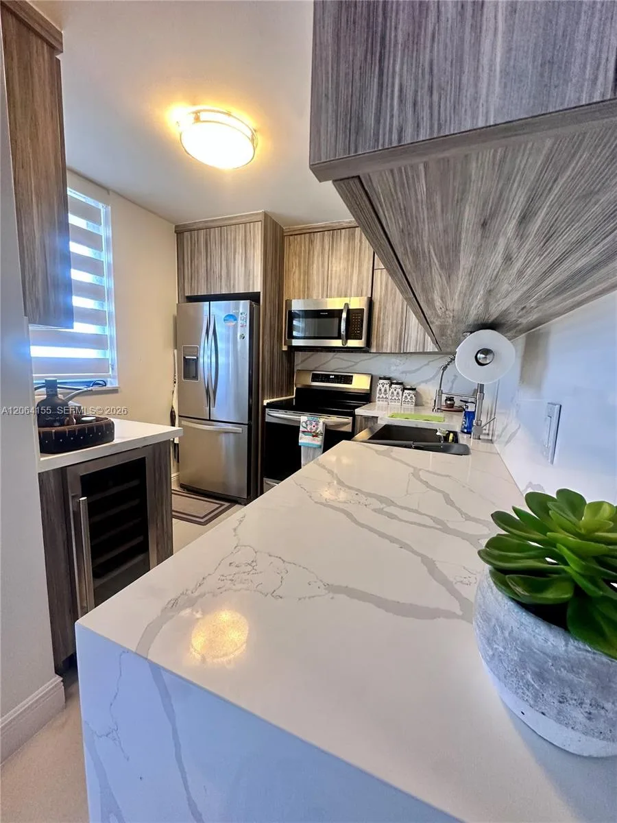 9225 Collins Ave # 1407, Surfside, FL 33154 photo 13
