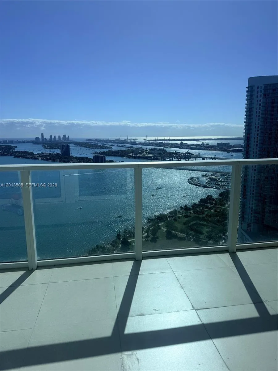 2020 N Bayshore Dr # 3804, Miami, FL 33137