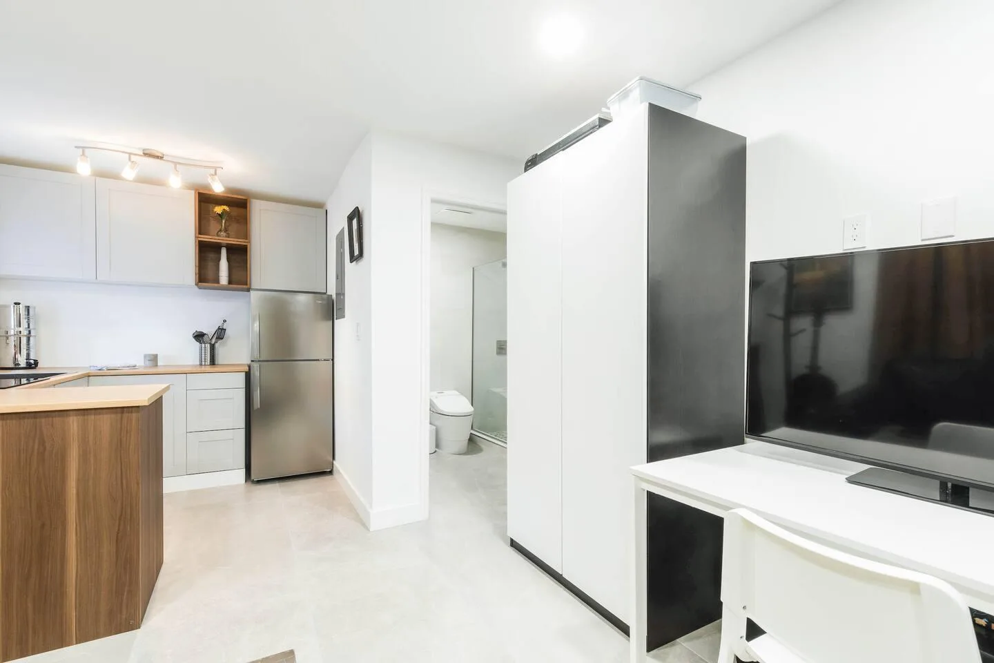 1826 JEFFERSON Street # 2, Hollywood, FL 33020 photo 3