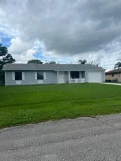 2556 SE HALLAHAN Street, Port St. Lucie, FL 34952