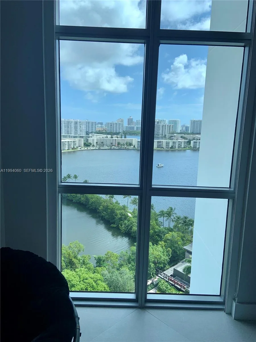17301 Biscayne Blvd # 1602, North Miami Beach, FL 33160 photo 11
