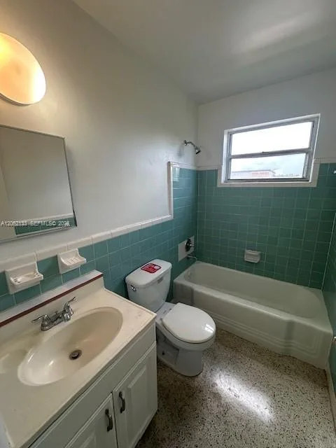 6430 W Flagler St # 6, Miami, FL 33144 photo 13