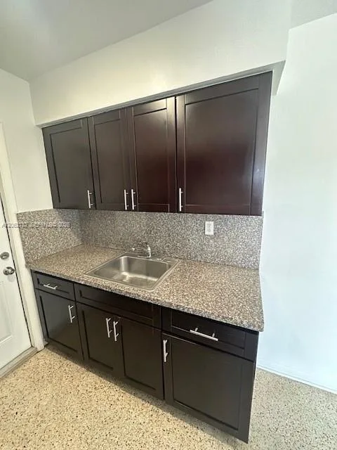 6430 W Flagler St # 6, Miami, FL 33144 photo 5