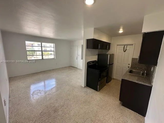 6430 W Flagler St # 6, Miami, FL 33144 photo 9