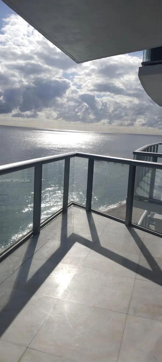 17001 Collins Ave # 1603, Sunny Isles Beach, FL 33160