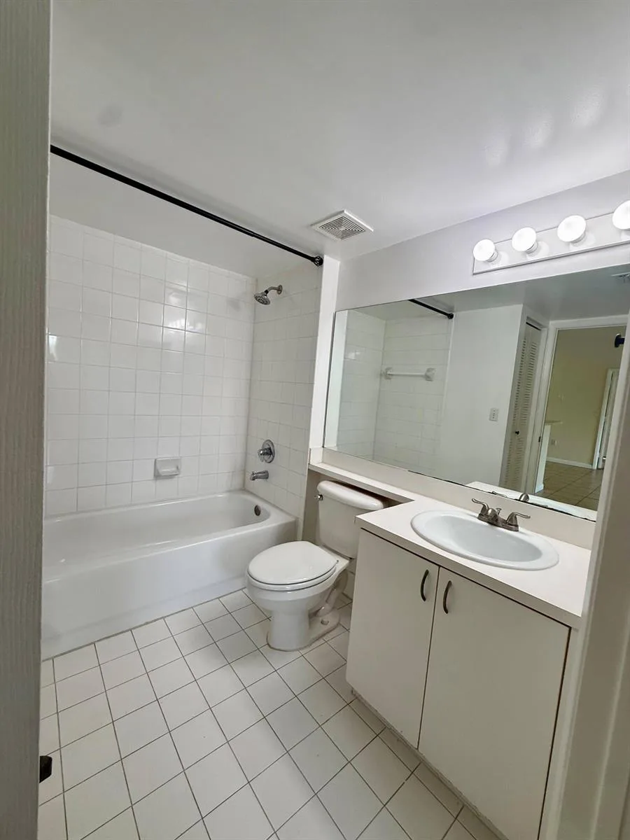 3840 Lyons Road # 305, Coconut Creek, FL 33073 photo 3