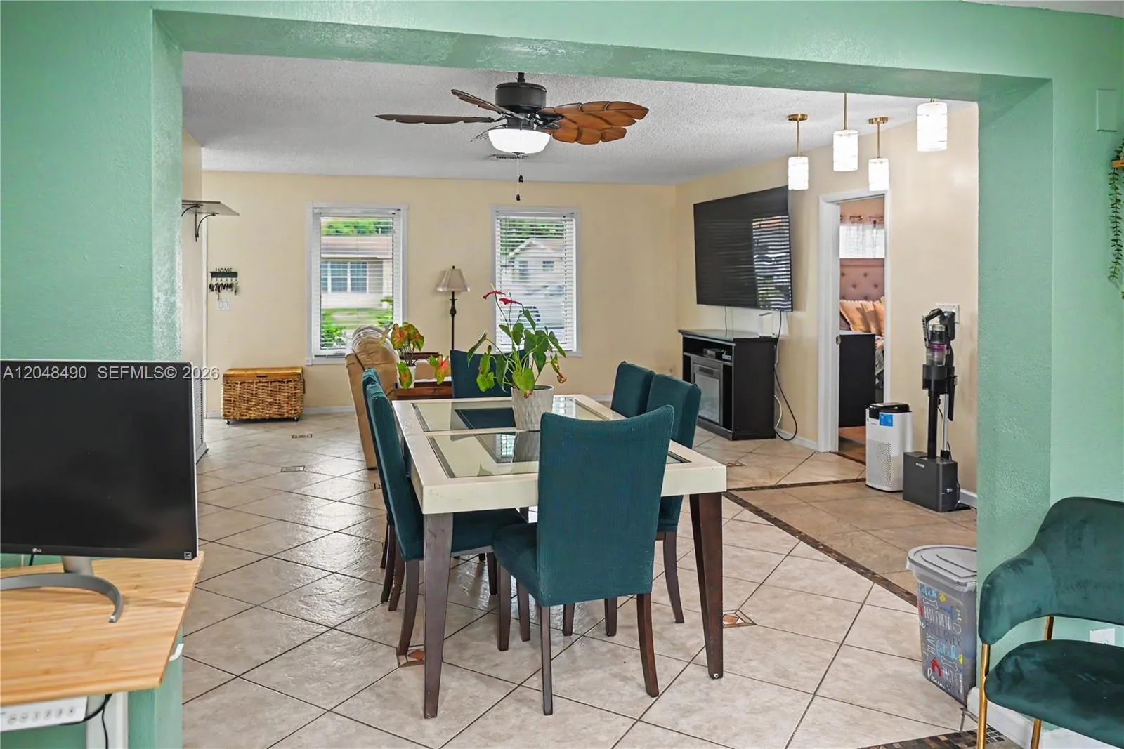 301 SW 65th Ave, Pembroke Pines, FL 33023 photo 9