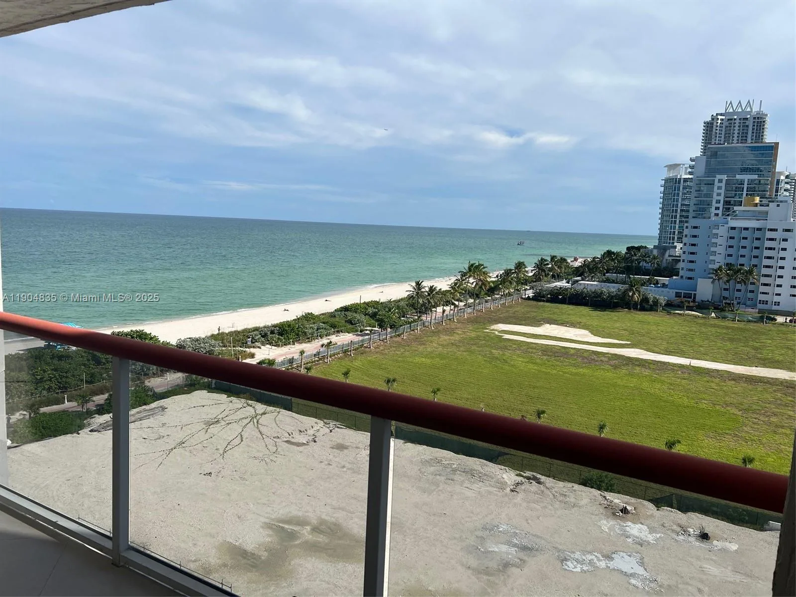 6767 Collins Ave # 904, Miami Beach, FL 33141