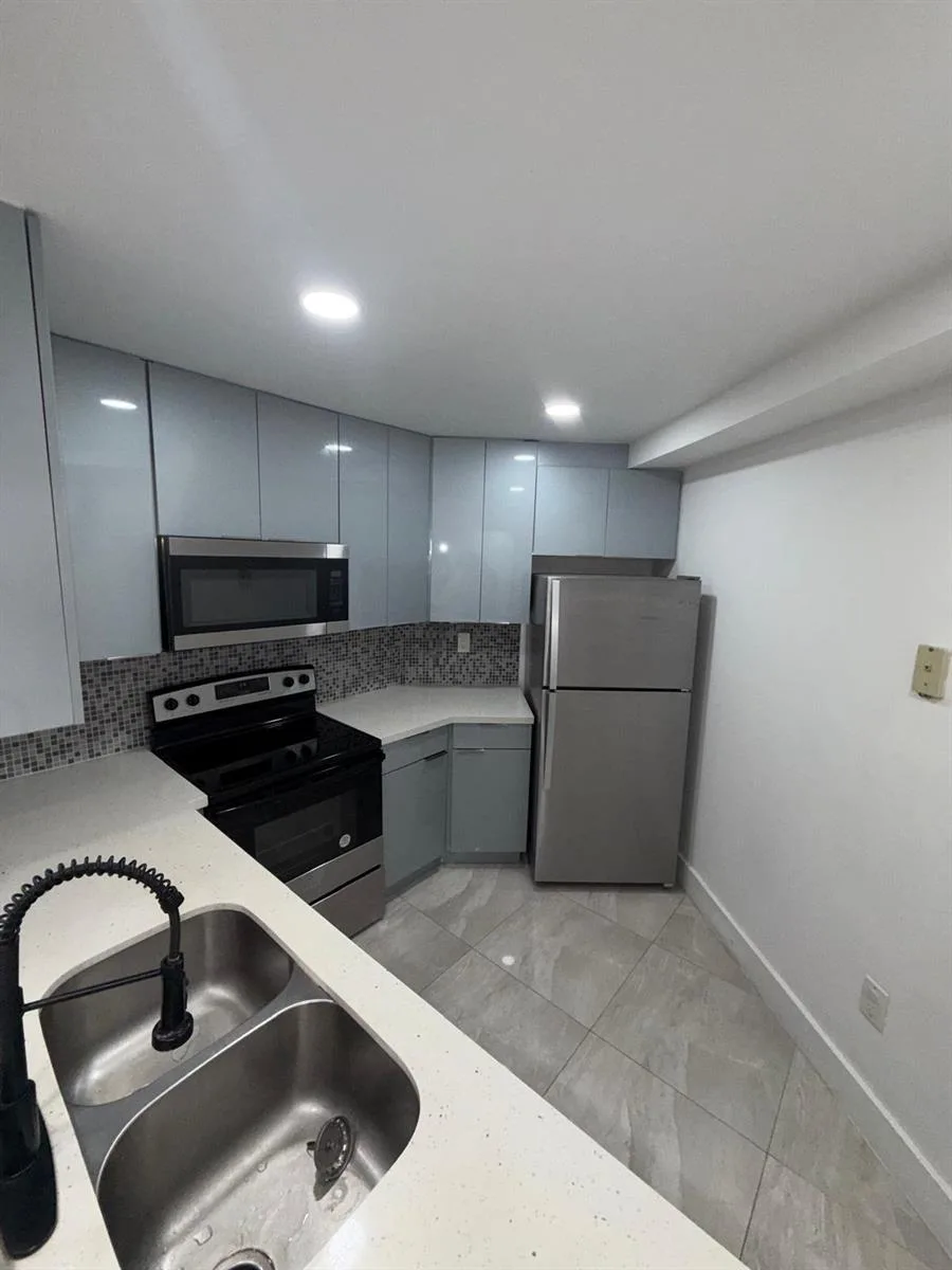 9405 Fontainebleau Boulevard # 109, Miami, FL 33172 photo 3