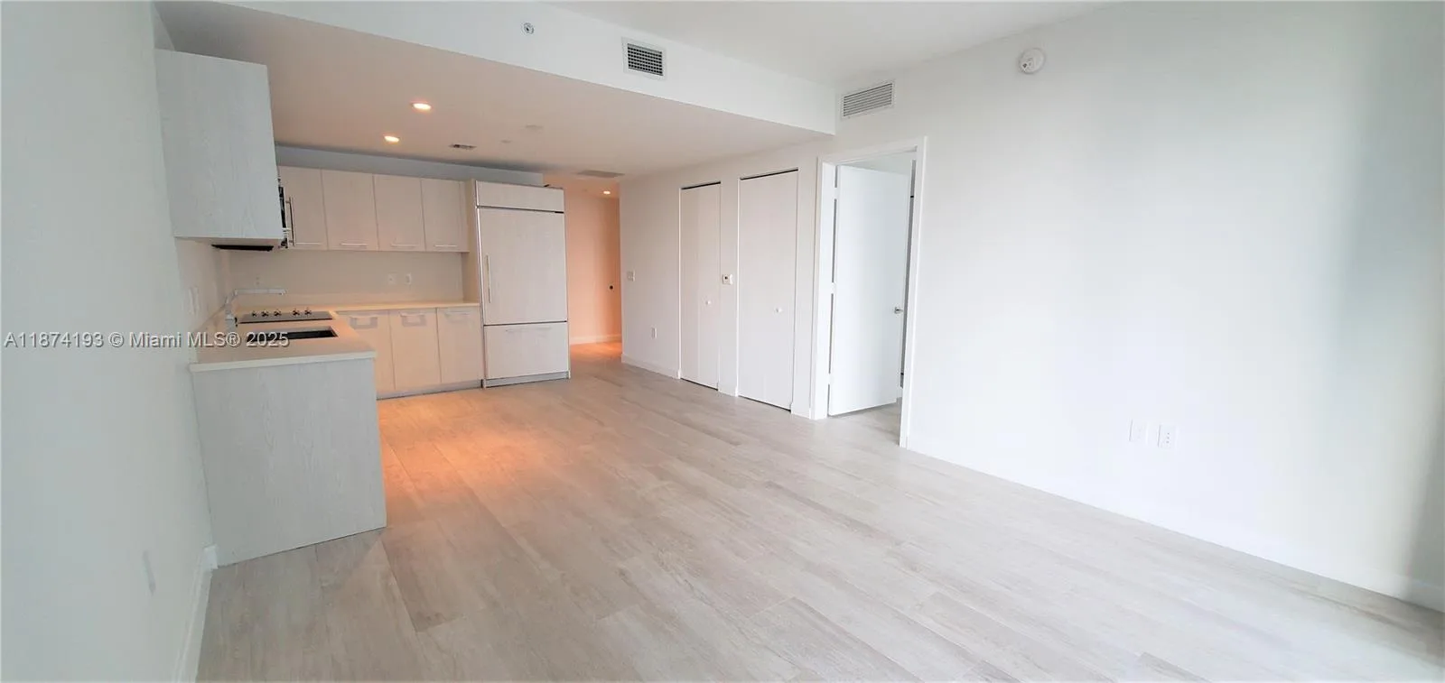 55 SW 9th St # 3610, Miami, FL 33130 photo 7