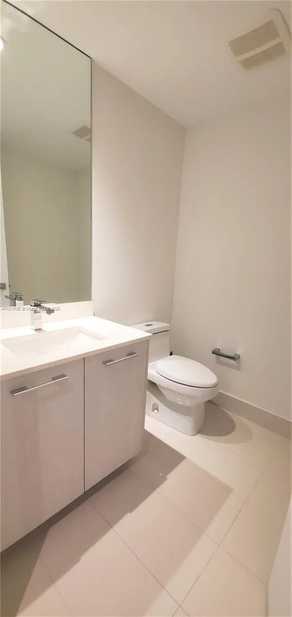55 SW 9th St # 3610, Miami, FL 33130 photo 9