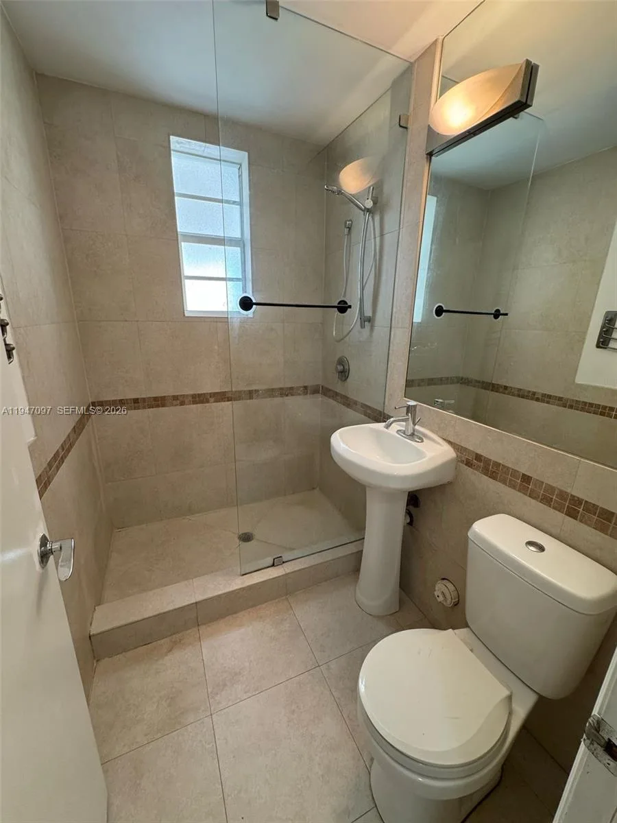 1000 Meridian Ave # 17, Miami Beach, FL 33139 photo 3