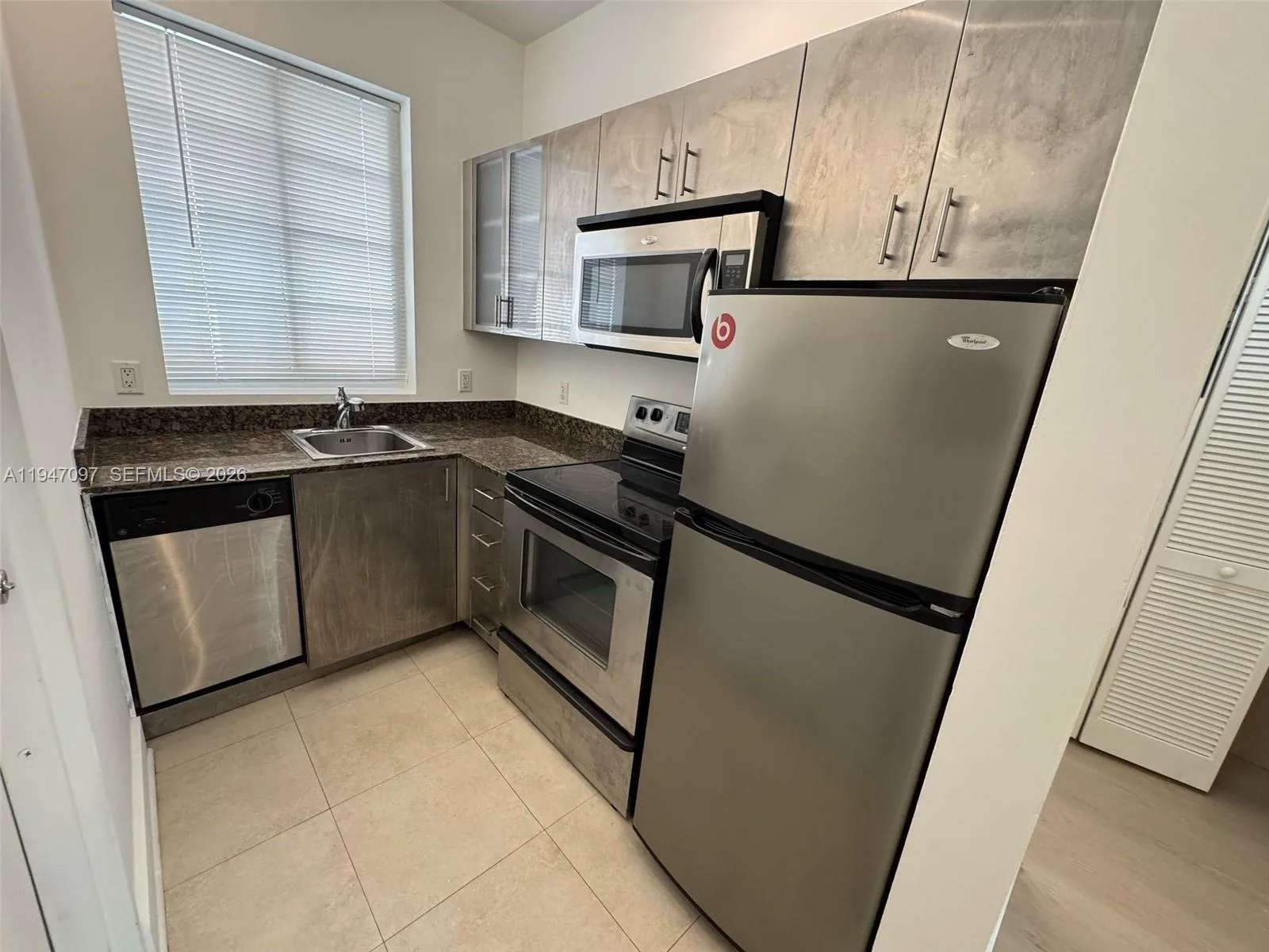 1000 Meridian Ave # 17, Miami Beach, FL 33139 photo 6