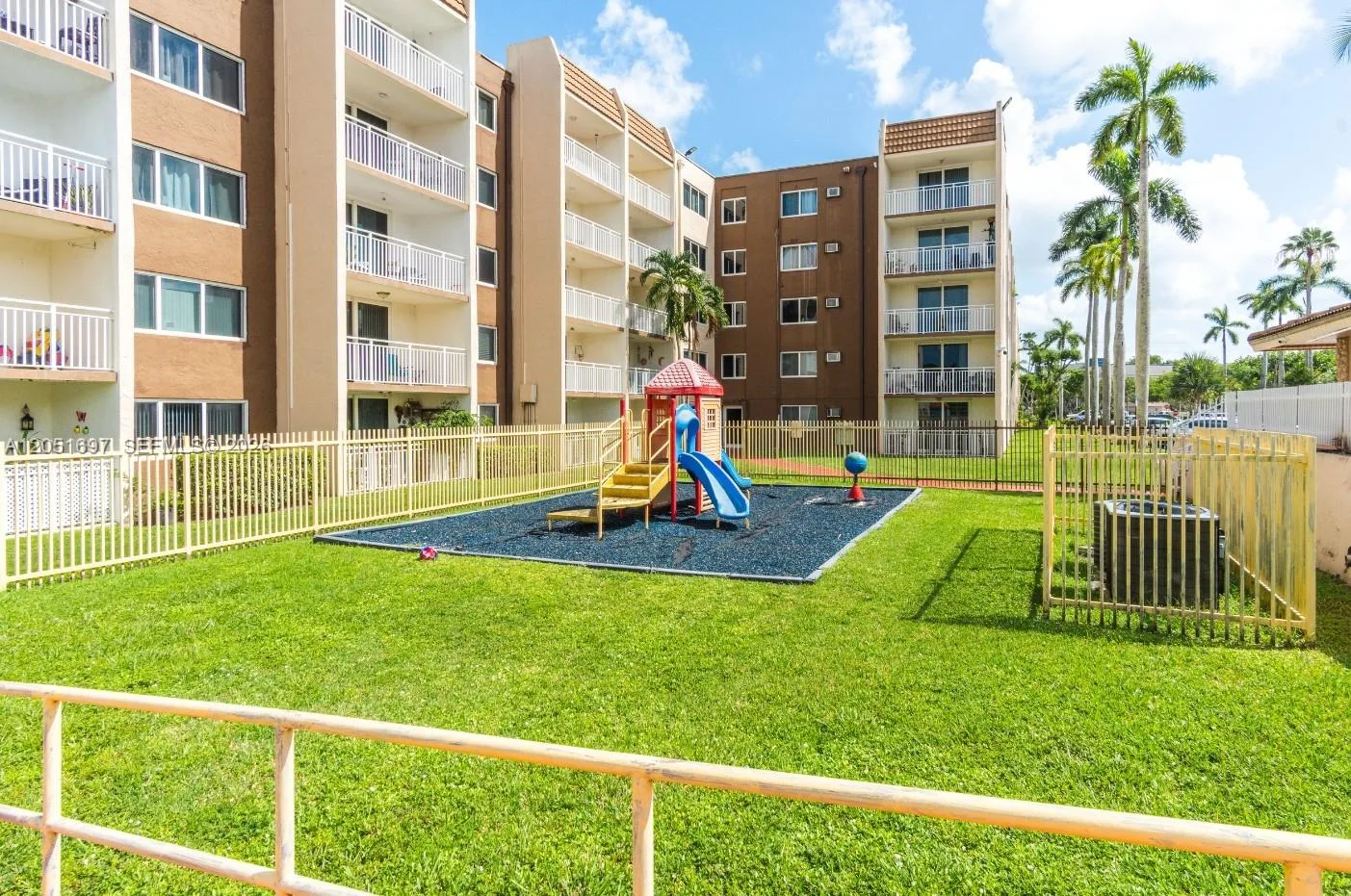 6950 Miami Gardens Dr # 2-501, Hialeah, FL 33015 photo 11
