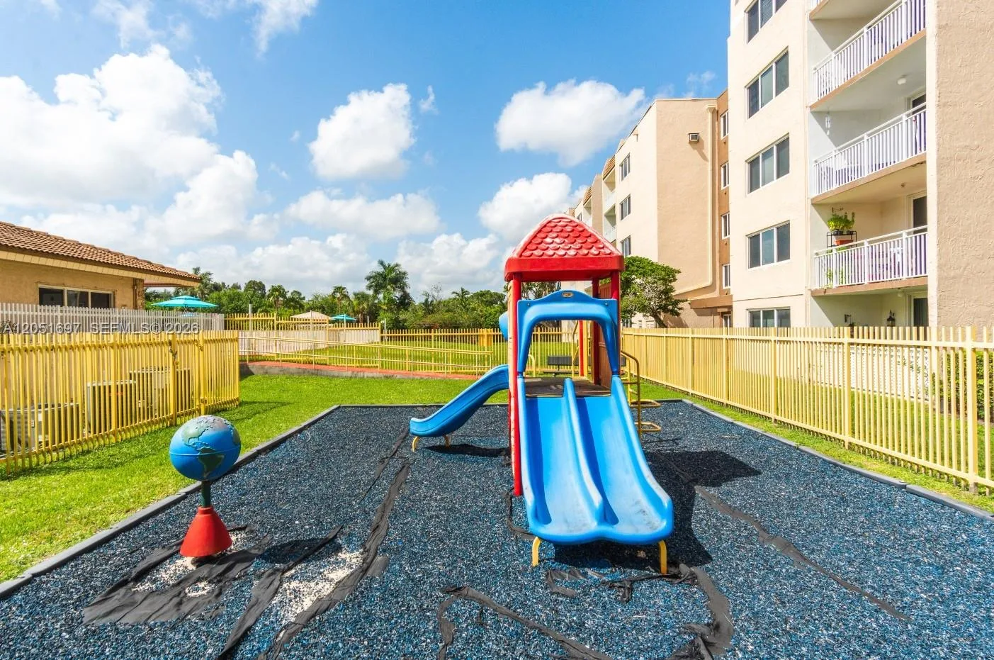 6950 Miami Gardens Dr # 2-501, Hialeah, FL 33015 photo 12