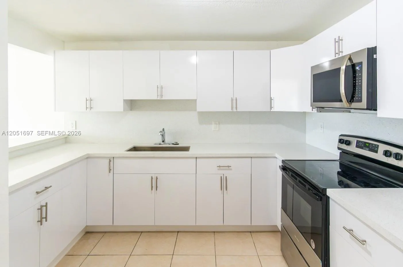 6950 Miami Gardens Dr # 2-501, Hialeah, FL 33015 photo 5
