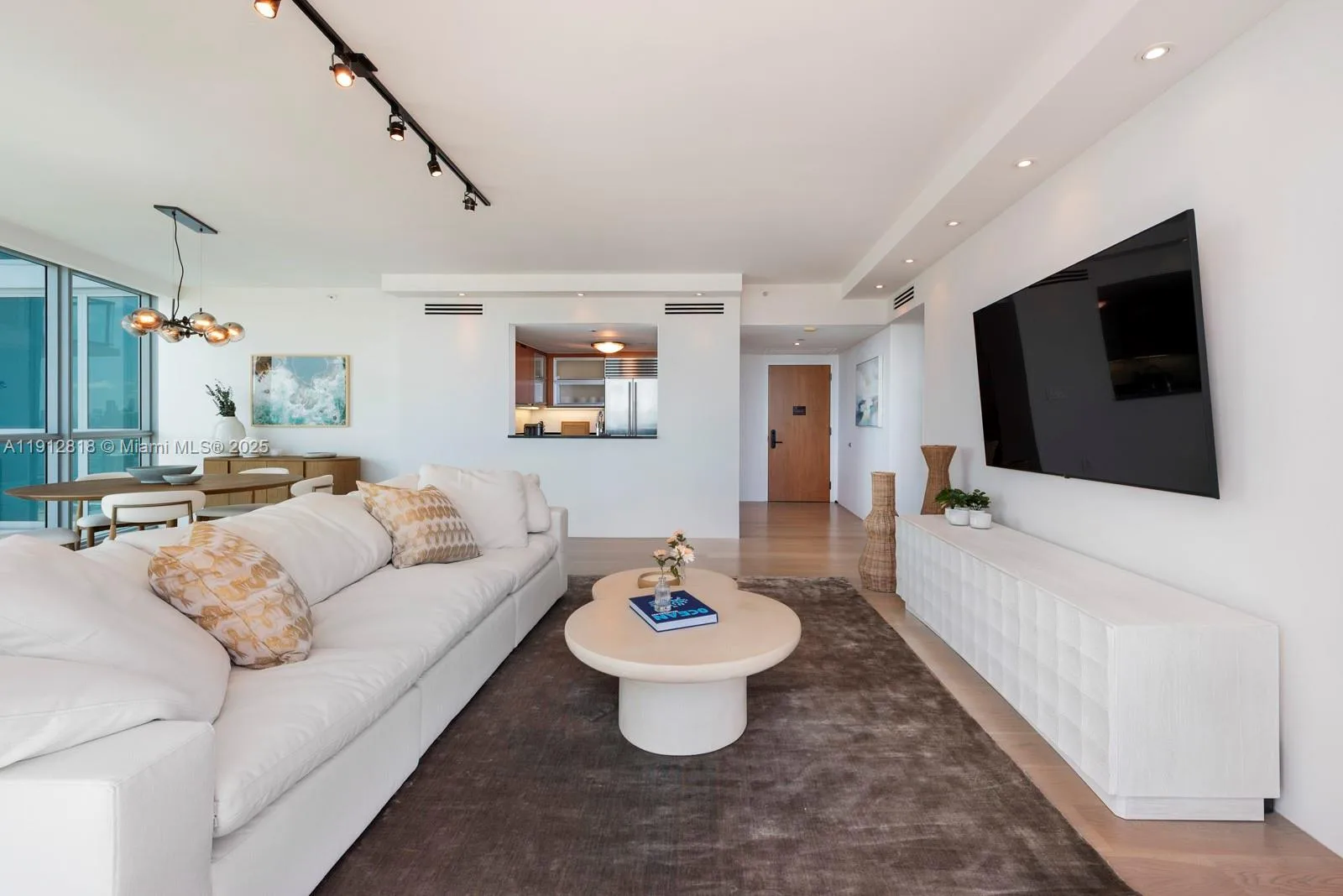 101 20th St # 3006, Miami Beach, FL 33139 photo 4