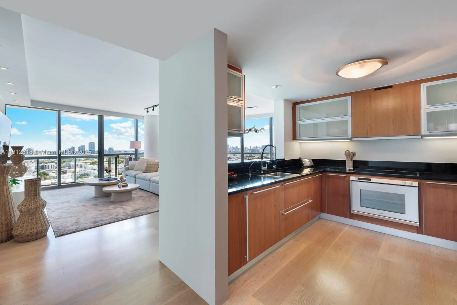 101 20th St # 3006, Miami Beach, FL 33139 photo 9
